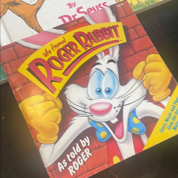 Children's Book Collection - Peter Pan, Dr. Seuss, Yoo-hoo, Roger Rabbit - Picture 5 of 6